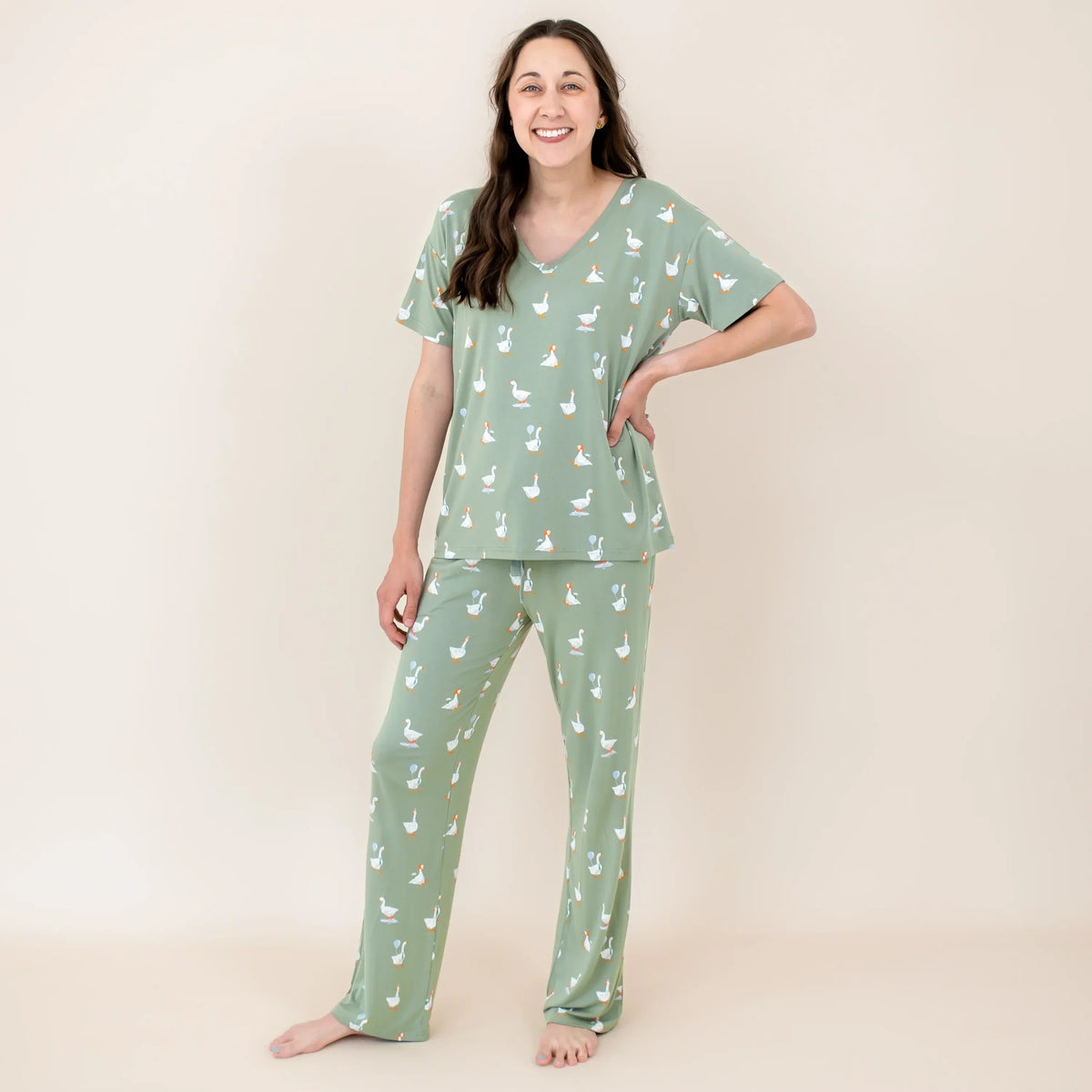 Women's Relaxed Fit V-Neck in Silly Goose