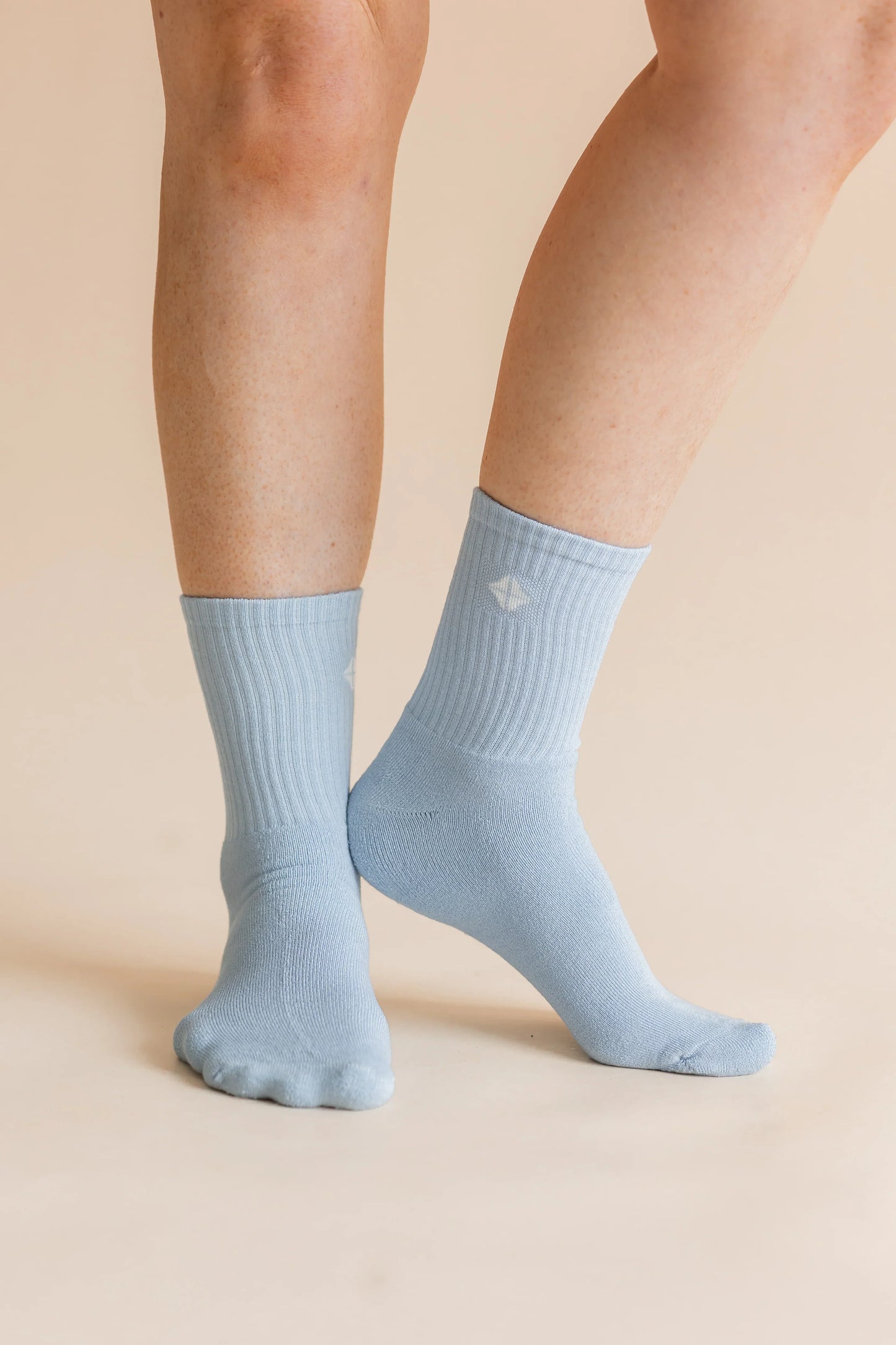 Adult Crew Socks in Breeze