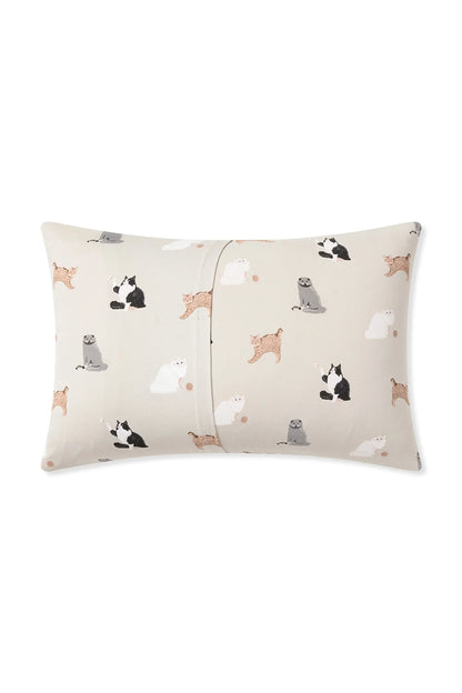 Standard Pillowcase in Fluffy Cat