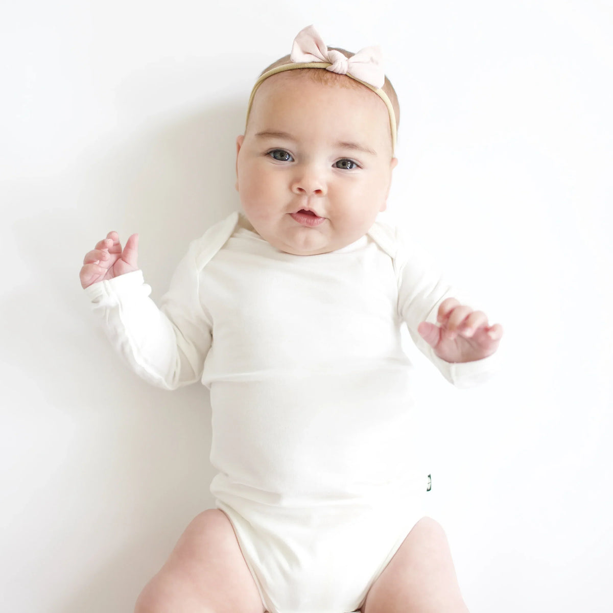 Tiny Nylon Bow in Blush