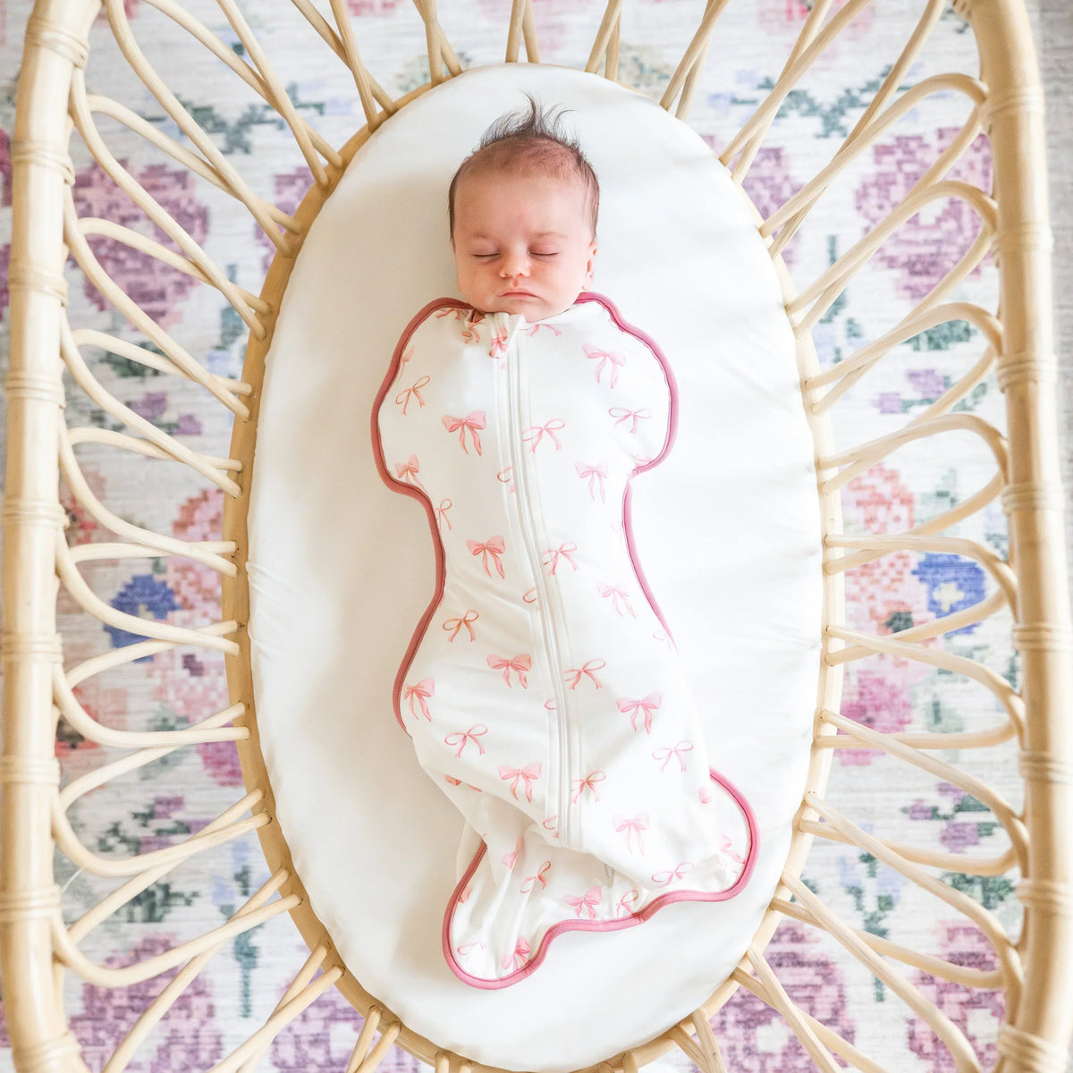Swaddle Bag in Bow 0.5