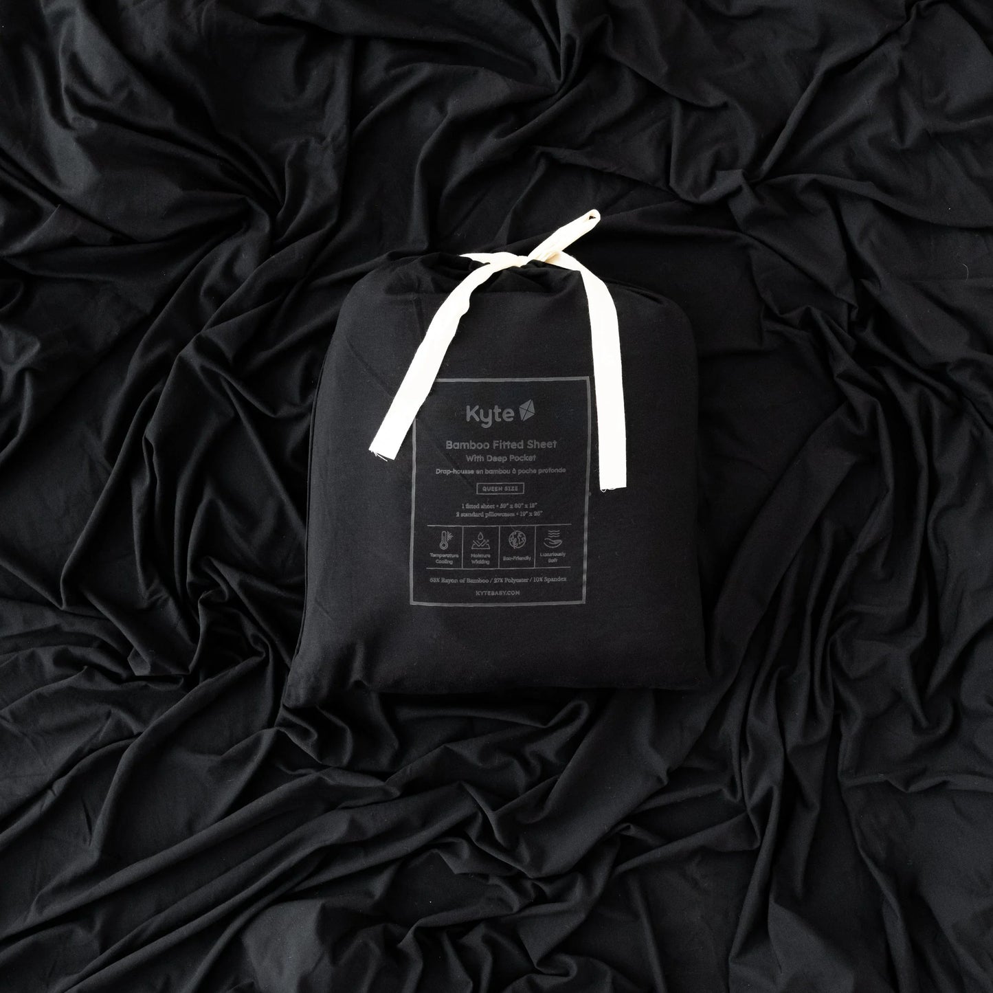 Fitted Sheet with Pillowcases in Midnight