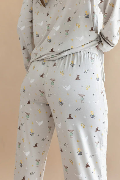 Long-Sleeved Women's Pajama Set in Starry Icon