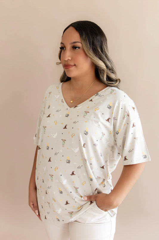 Women's Relaxed Fit V-Neck in Starry Icon