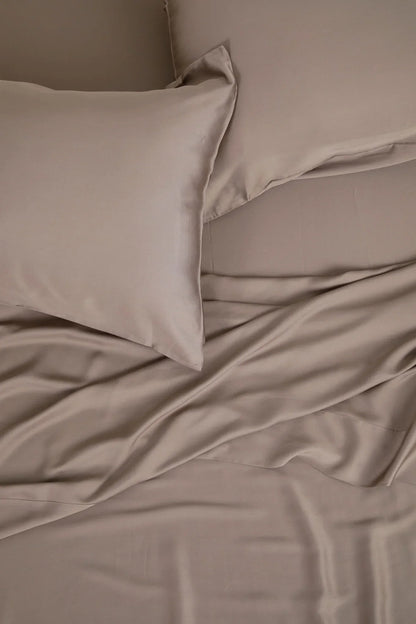 Bamboo Sateen Pillowcase Set in Truffle