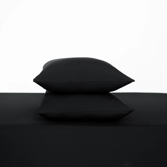 Fitted Sheet with Pillowcases in Midnight