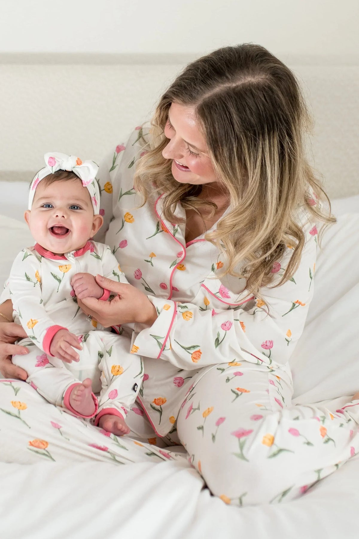 Long-Sleeved Women's Pajama Set in Tulip