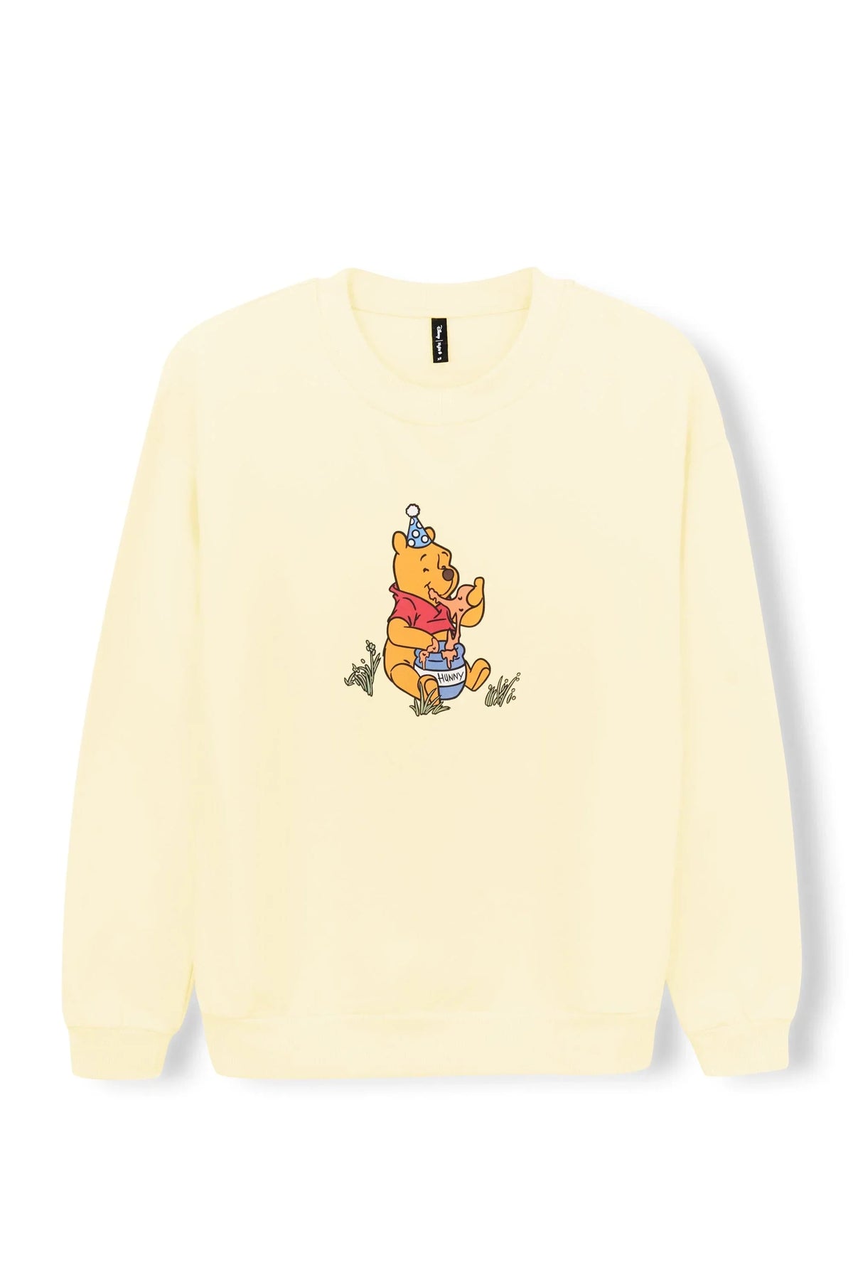 Women's Sweatshirt in Winnie the Pooh on Chamomile