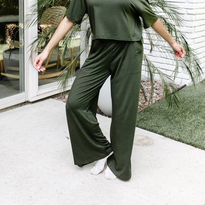 Women's Wide Leg Pant in Fir
